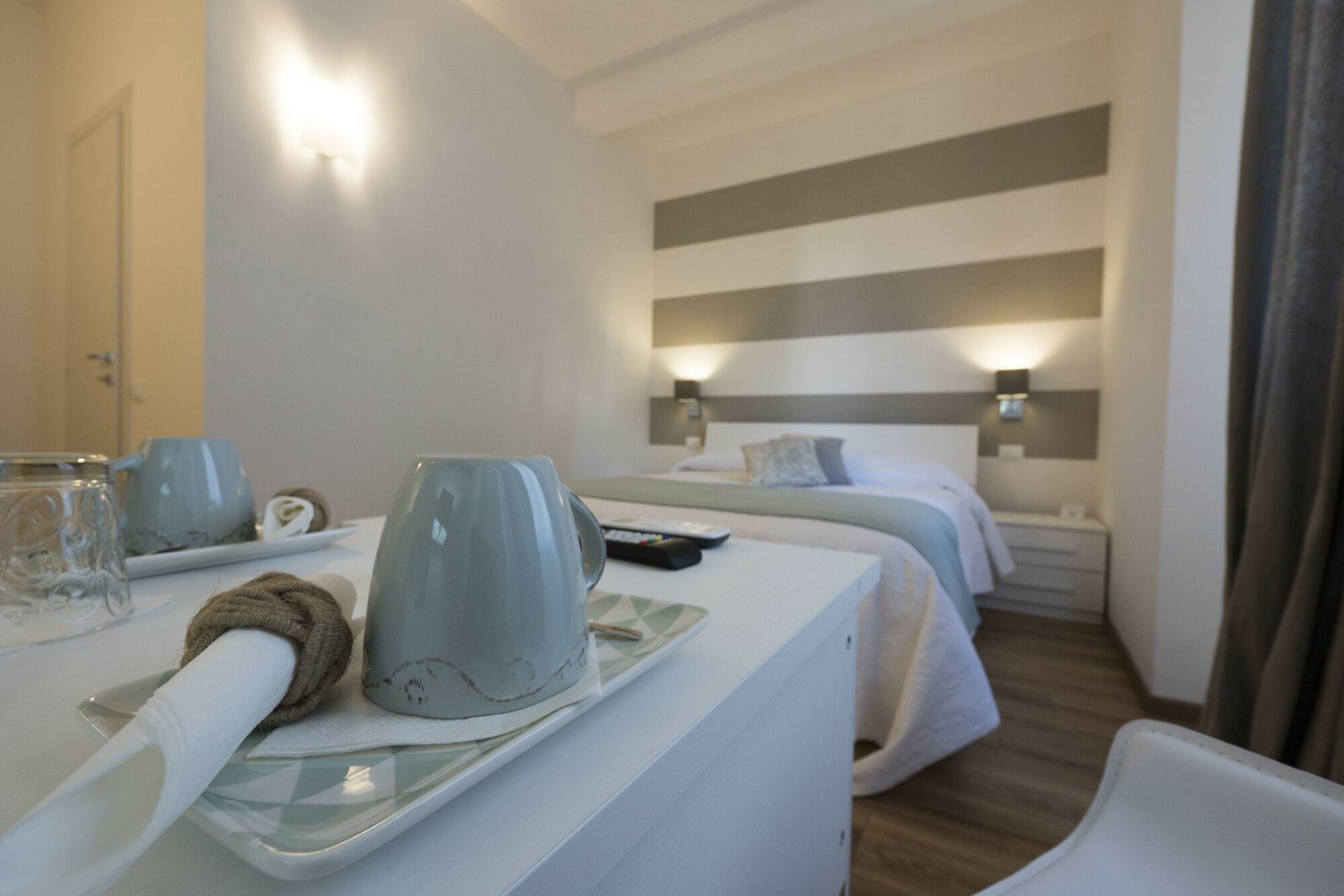 Suite Simonetta Sarzana Luaran gambar